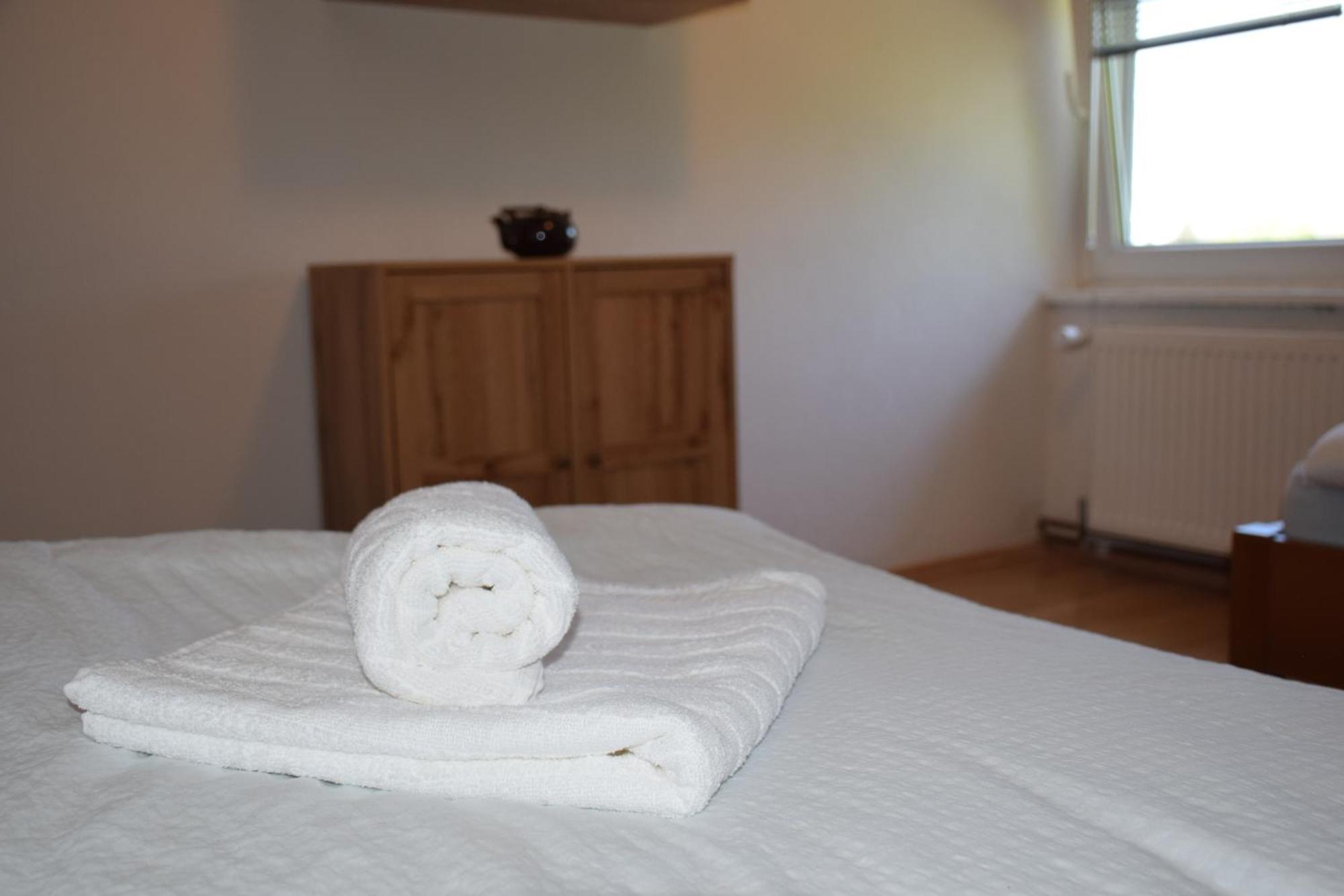 Apartma Narava Begunje pri Cerknici Δωμάτιο φωτογραφία